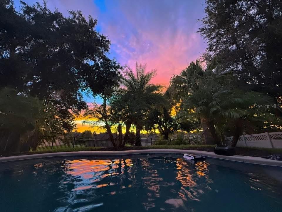 待售: $554,500 (4 贝兹, 2 浴室, 2550 平方英尺)