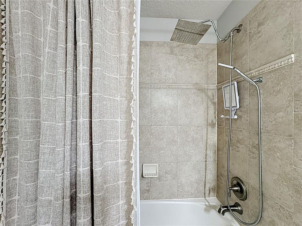 待售: $554,500 (4 贝兹, 2 浴室, 2550 平方英尺)