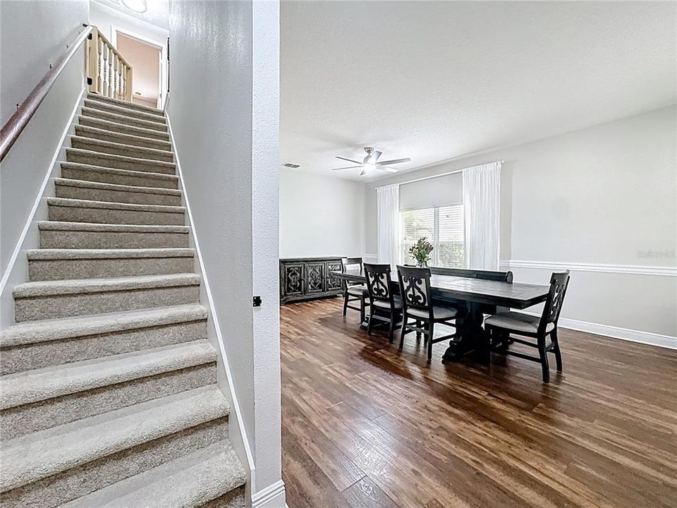 待售: $554,500 (4 贝兹, 2 浴室, 2550 平方英尺)