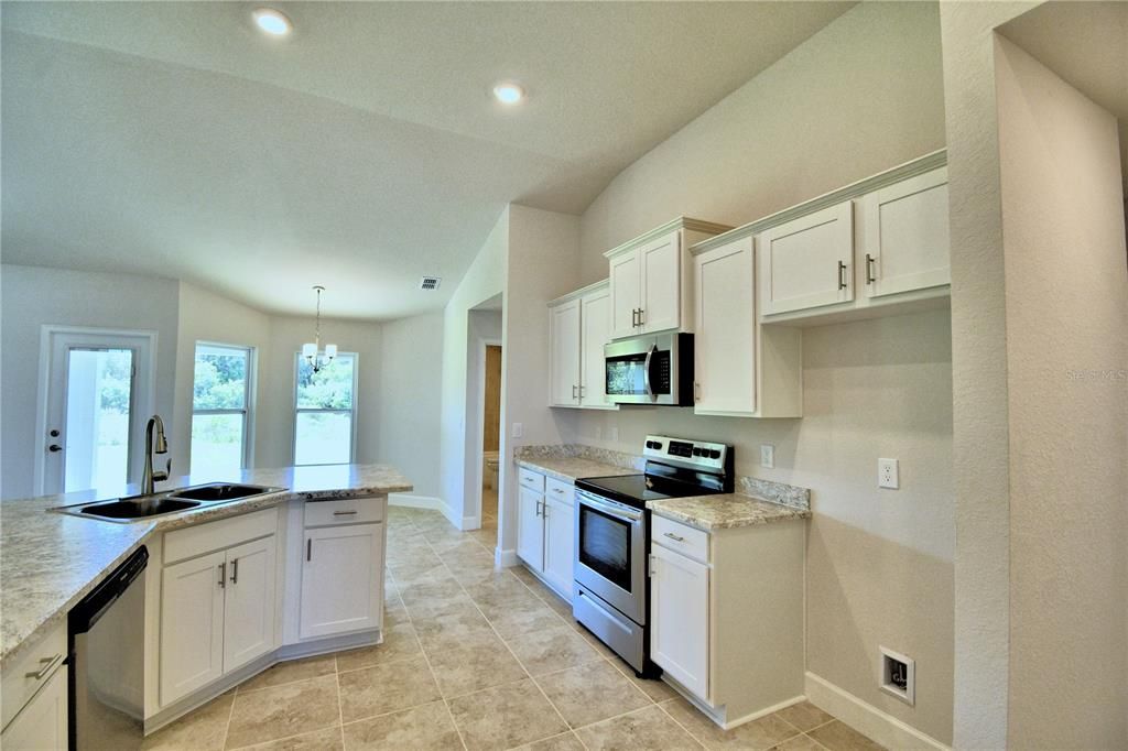 For Sale: $365,781 (4 beds, 2 baths, 2330 Square Feet)