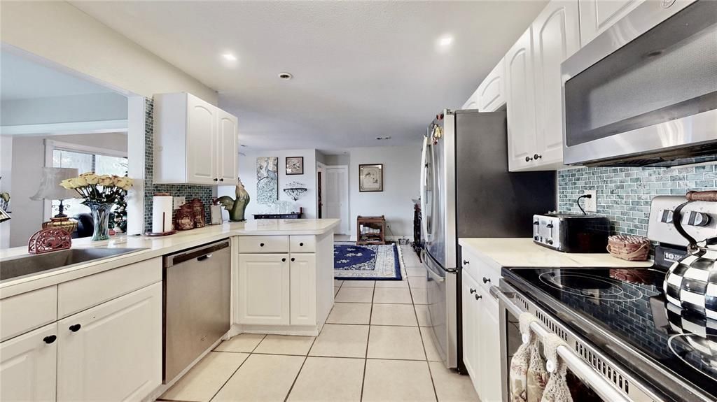 En Venta: $317,777 (3 camas, 2 baños, 1727 Pies cuadrados)