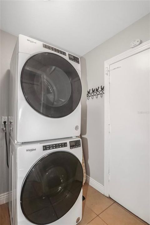 En Venta: $317,777 (3 camas, 2 baños, 1727 Pies cuadrados)