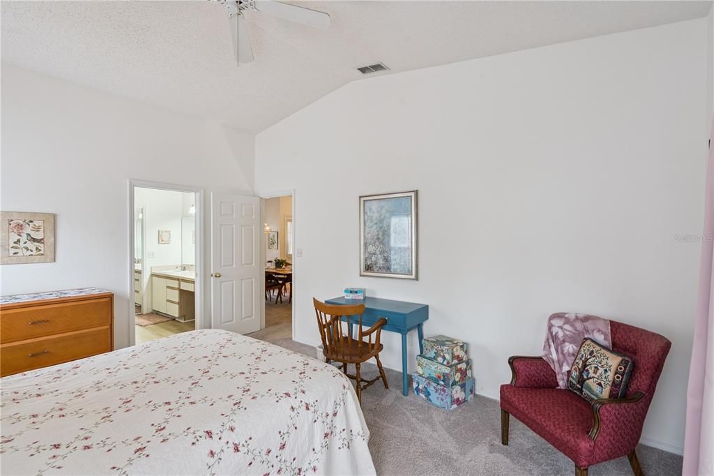 For Sale: $265,000 (2 beds, 2 baths, 1478 Square Feet)