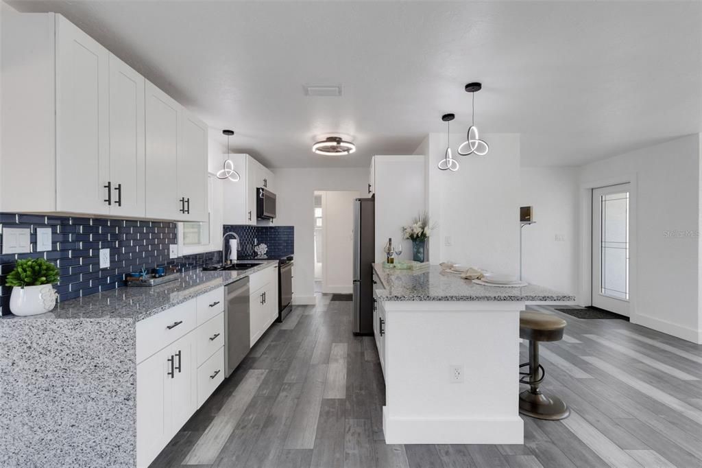 En Venta: $355,000 (2 camas, 2 baños, 1050 Pies cuadrados)