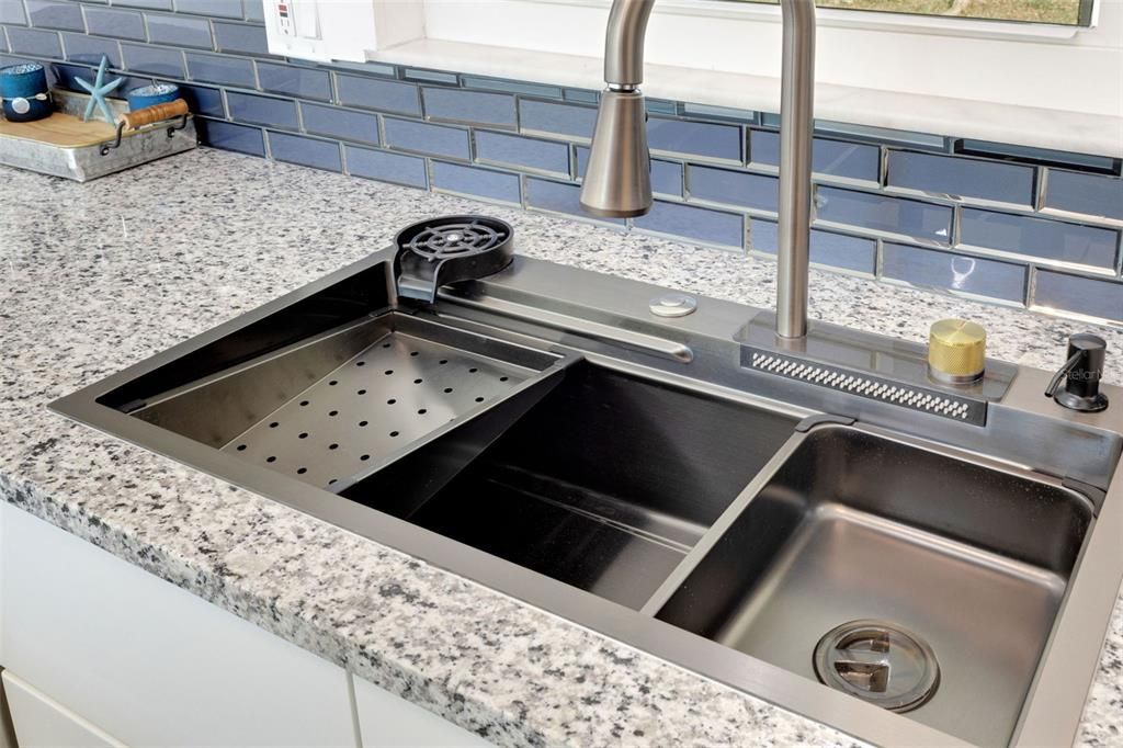 En Venta: $355,000 (2 camas, 2 baños, 1050 Pies cuadrados)