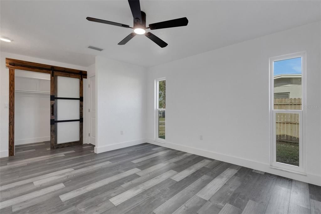 En Venta: $355,000 (2 camas, 2 baños, 1050 Pies cuadrados)