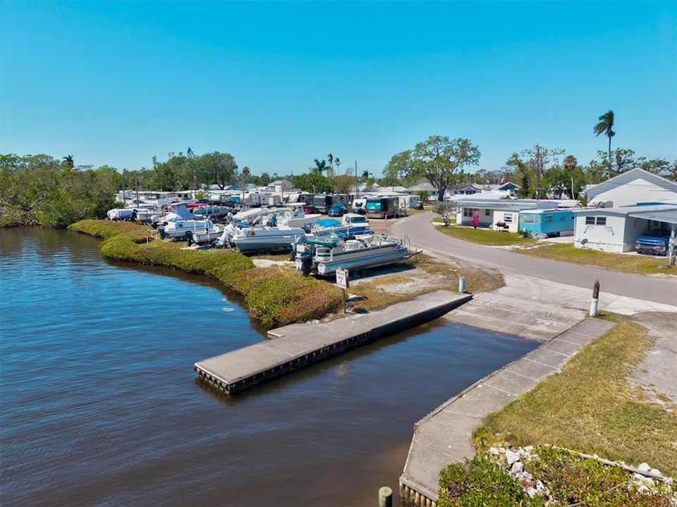 For Sale: $110,000 (1 beds, 1 baths, 790 Square Feet)