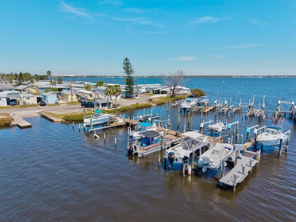 For Sale: $110,000 (1 beds, 1 baths, 790 Square Feet)