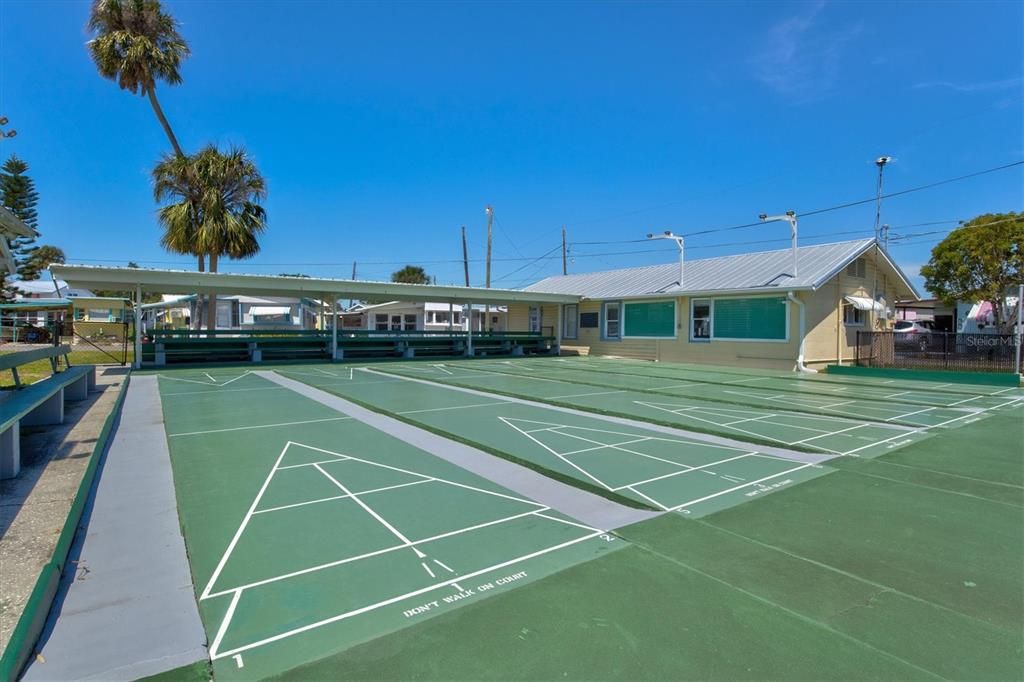 For Sale: $110,000 (1 beds, 1 baths, 790 Square Feet)