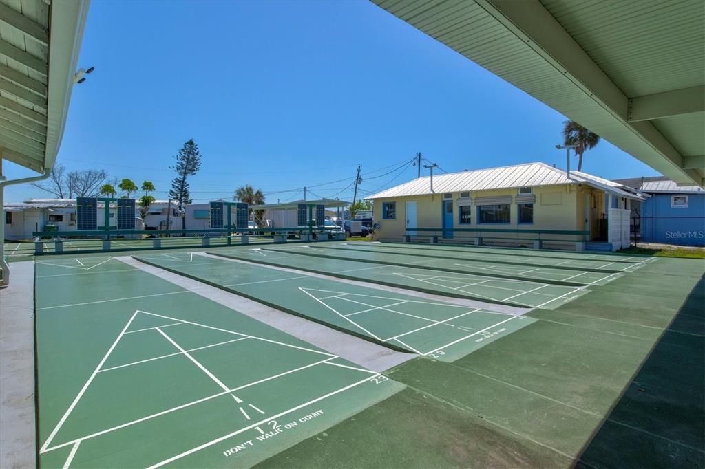 For Sale: $110,000 (1 beds, 1 baths, 790 Square Feet)