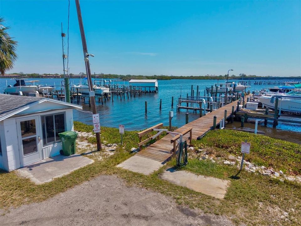 For Sale: $110,000 (1 beds, 1 baths, 790 Square Feet)