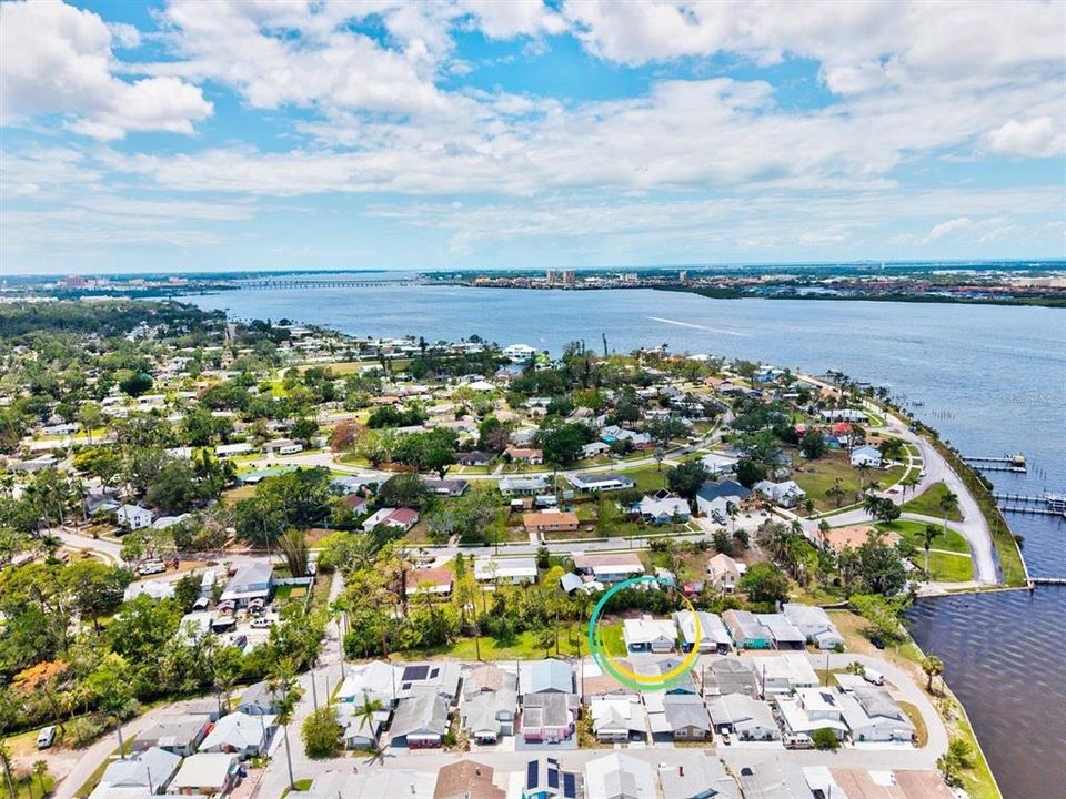 For Sale: $110,000 (1 beds, 1 baths, 790 Square Feet)