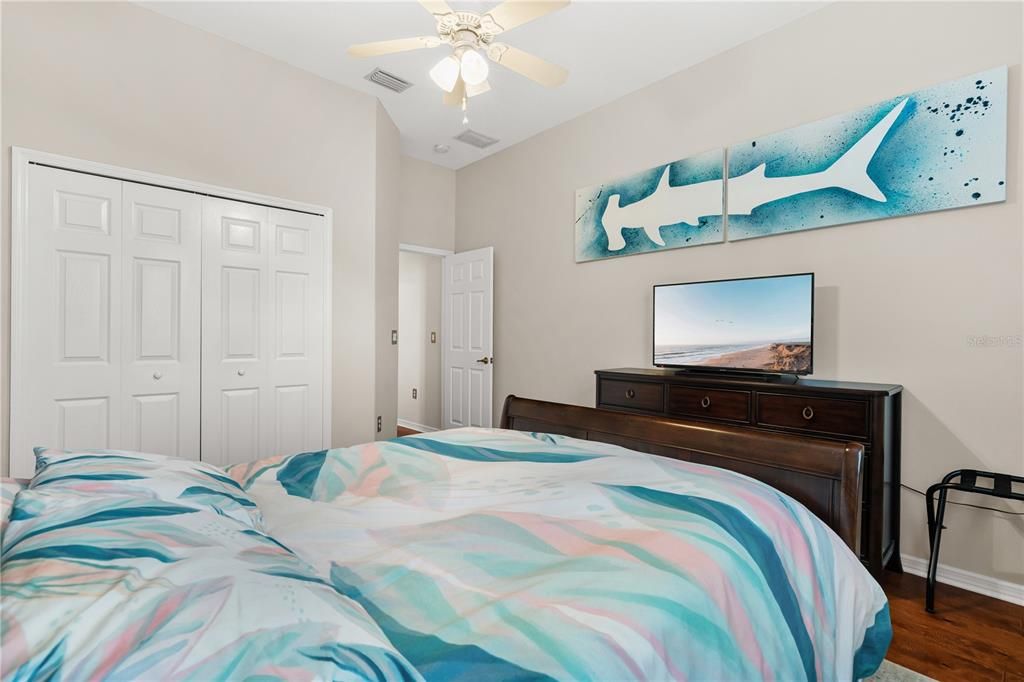 Active With Contract: $559,900 (3 beds, 2 baths, 2465 Square Feet)