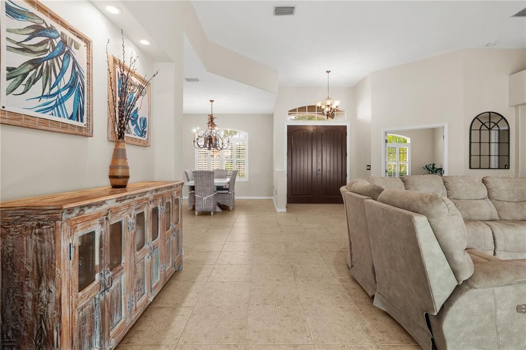 Active With Contract: $559,900 (3 beds, 2 baths, 2465 Square Feet)