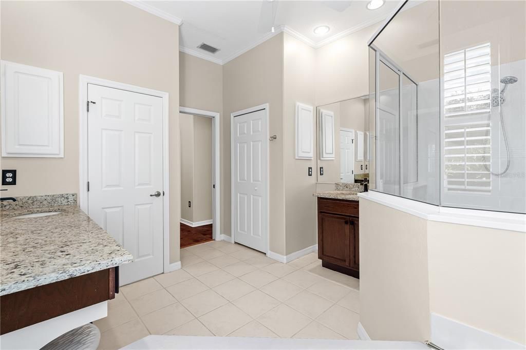 Active With Contract: $559,900 (3 beds, 2 baths, 2465 Square Feet)