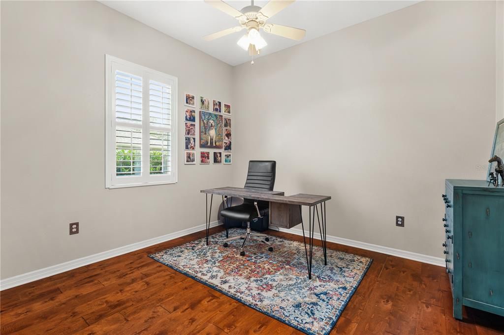 Active With Contract: $559,900 (3 beds, 2 baths, 2465 Square Feet)