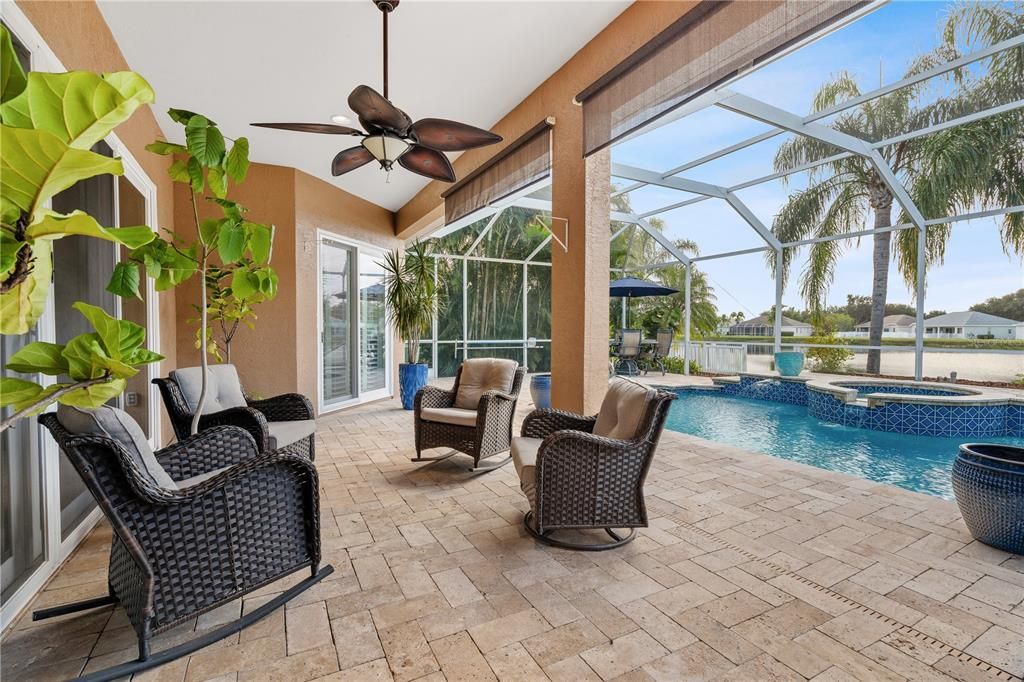 Active With Contract: $559,900 (3 beds, 2 baths, 2465 Square Feet)