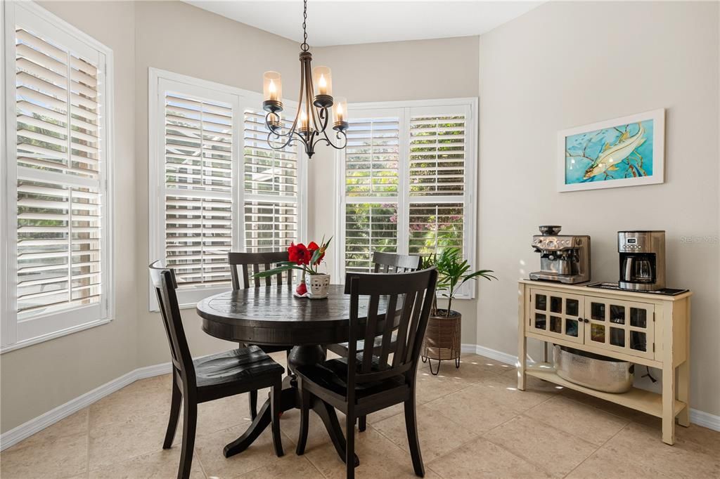 Active With Contract: $559,900 (3 beds, 2 baths, 2465 Square Feet)