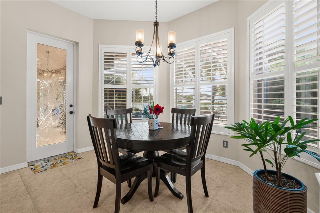 Active With Contract: $559,900 (3 beds, 2 baths, 2465 Square Feet)