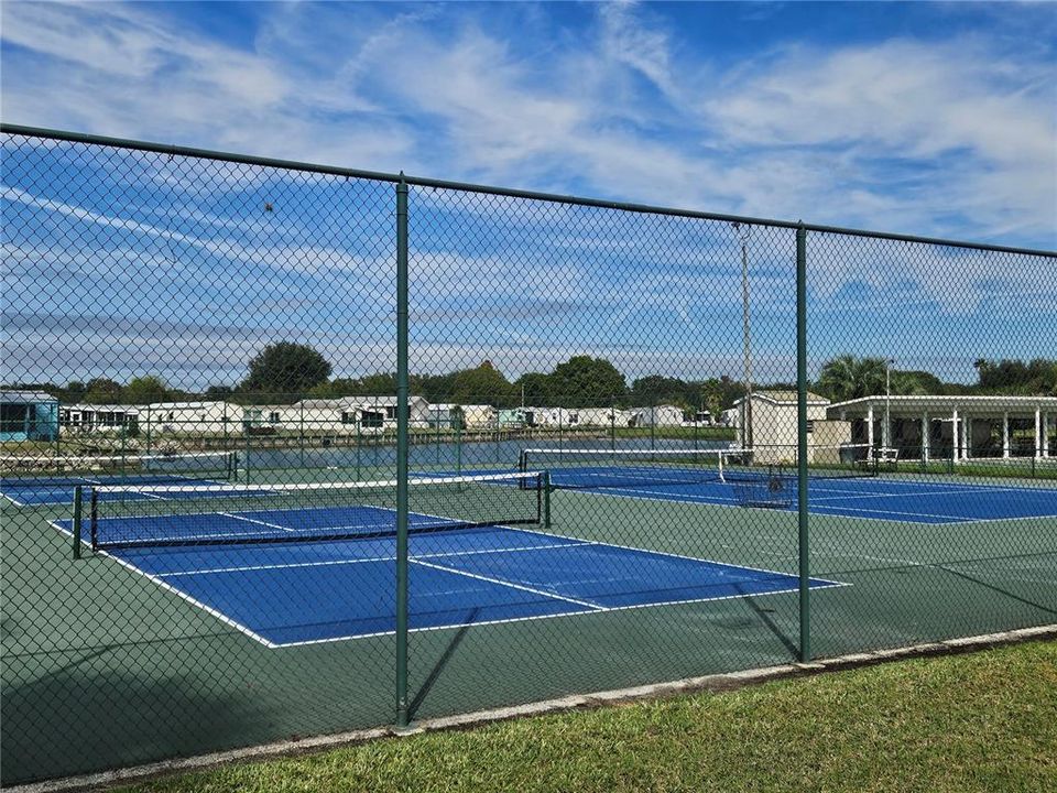 For Rent: $1,500 (2 beds, 1 baths, 728 Square Feet)