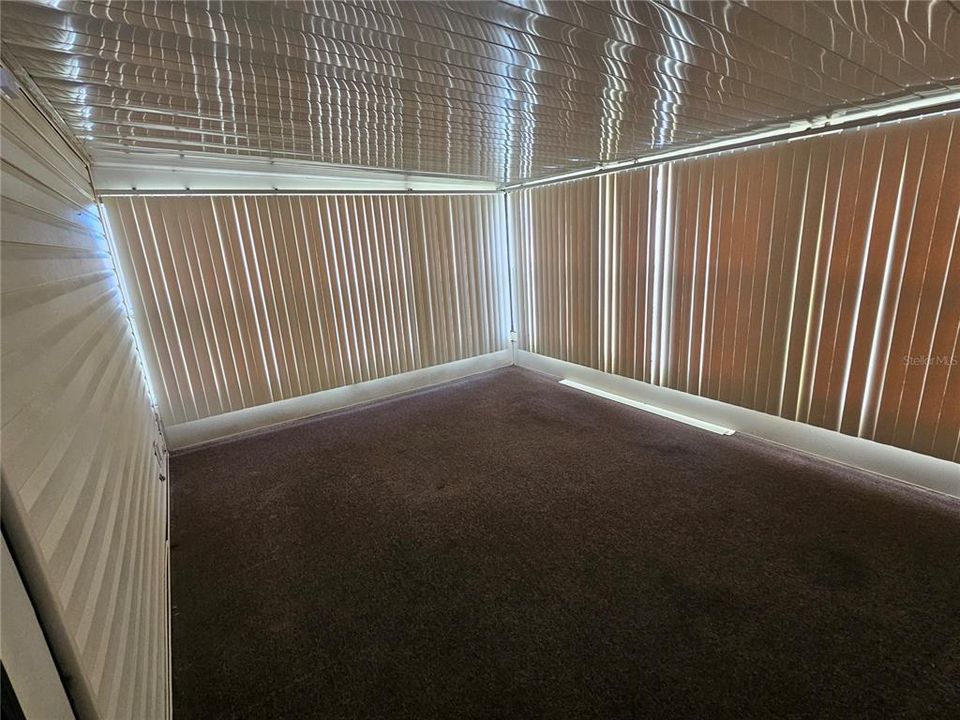 For Rent: $1,500 (2 beds, 1 baths, 728 Square Feet)