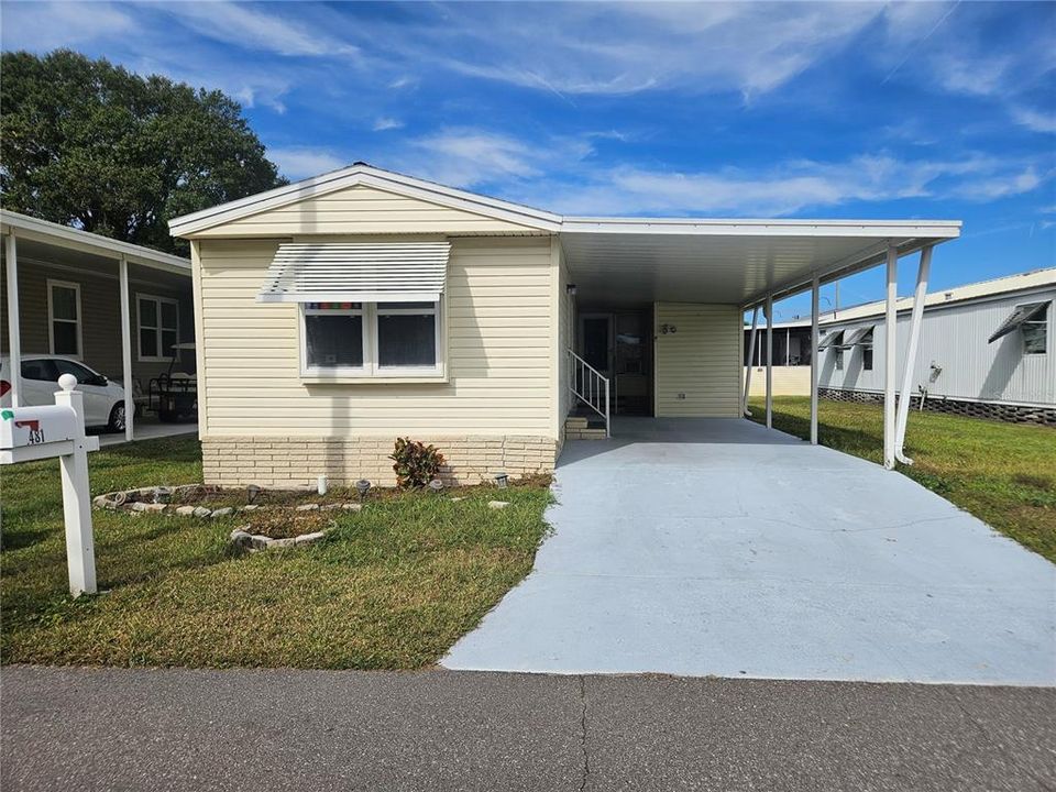 For Rent: $1,500 (2 beds, 1 baths, 728 Square Feet)