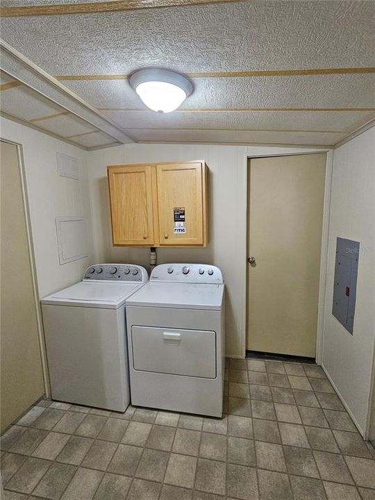 For Rent: $1,500 (2 beds, 1 baths, 728 Square Feet)