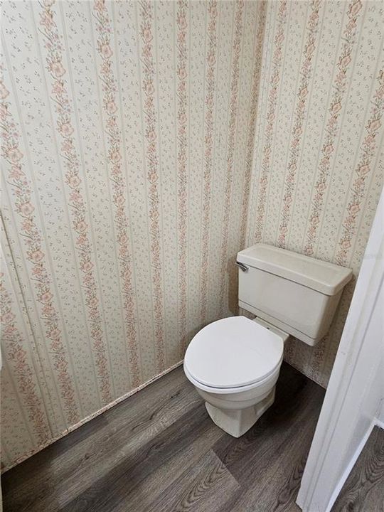 For Rent: $1,500 (2 beds, 1 baths, 728 Square Feet)