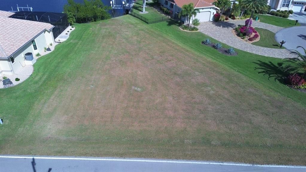 待售: $269,000 (0.25 acres)