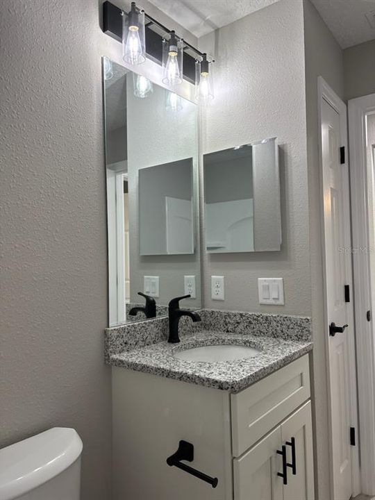 На продажу: $224,900 (3 спален, 2 ванн, 1264 Квадратных фут)