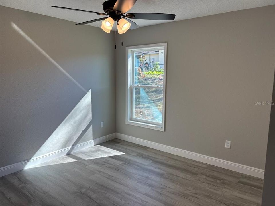 На продажу: $224,900 (3 спален, 2 ванн, 1264 Квадратных фут)