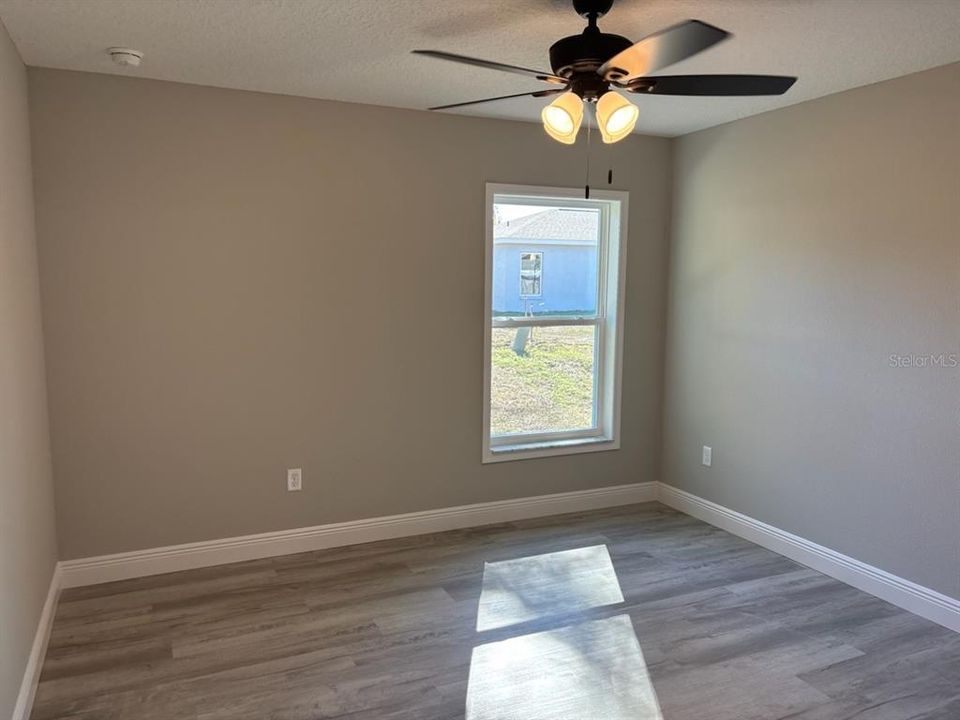 На продажу: $224,900 (3 спален, 2 ванн, 1264 Квадратных фут)