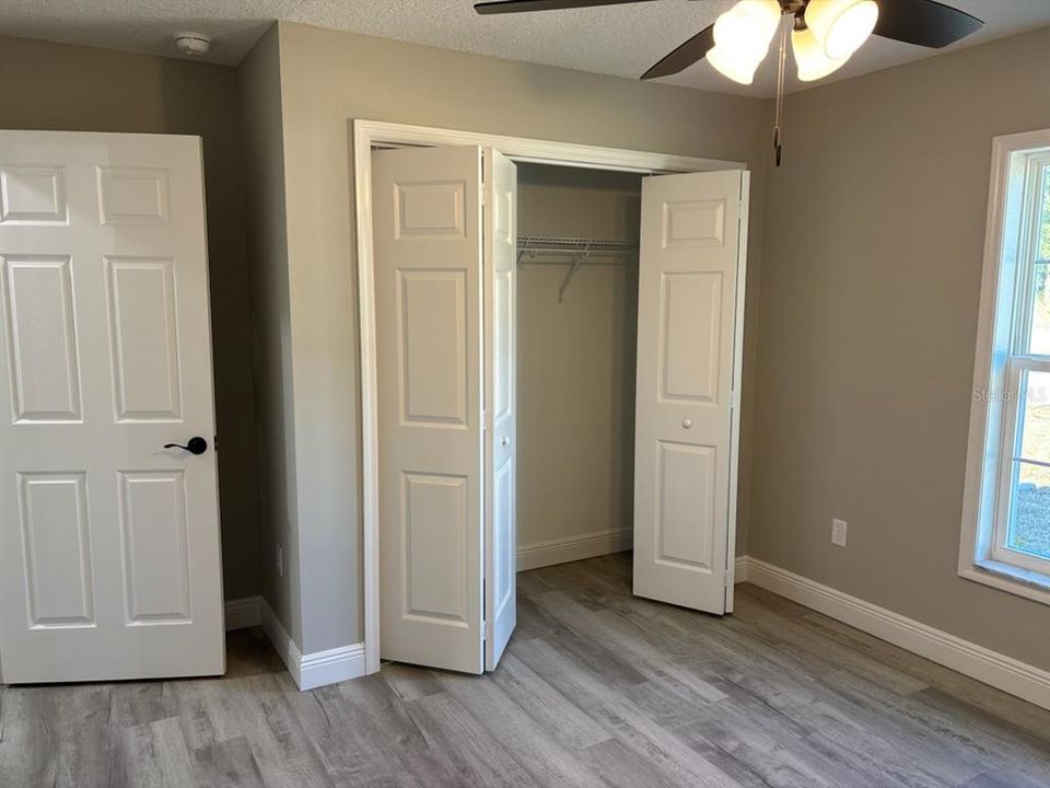 На продажу: $224,900 (3 спален, 2 ванн, 1264 Квадратных фут)