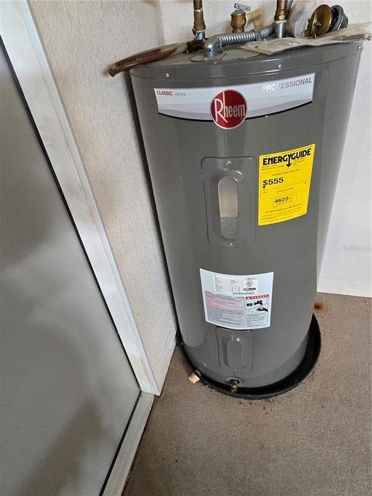 For Sale: $389,000 (3 beds, 2 baths, 2023 Square Feet)