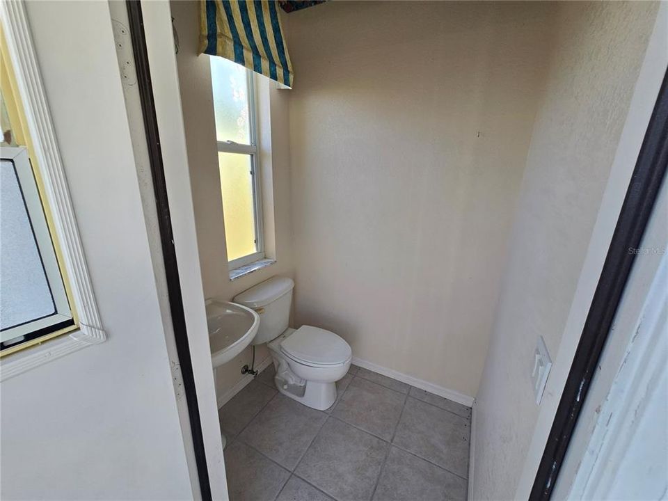 For Sale: $389,000 (3 beds, 2 baths, 2023 Square Feet)