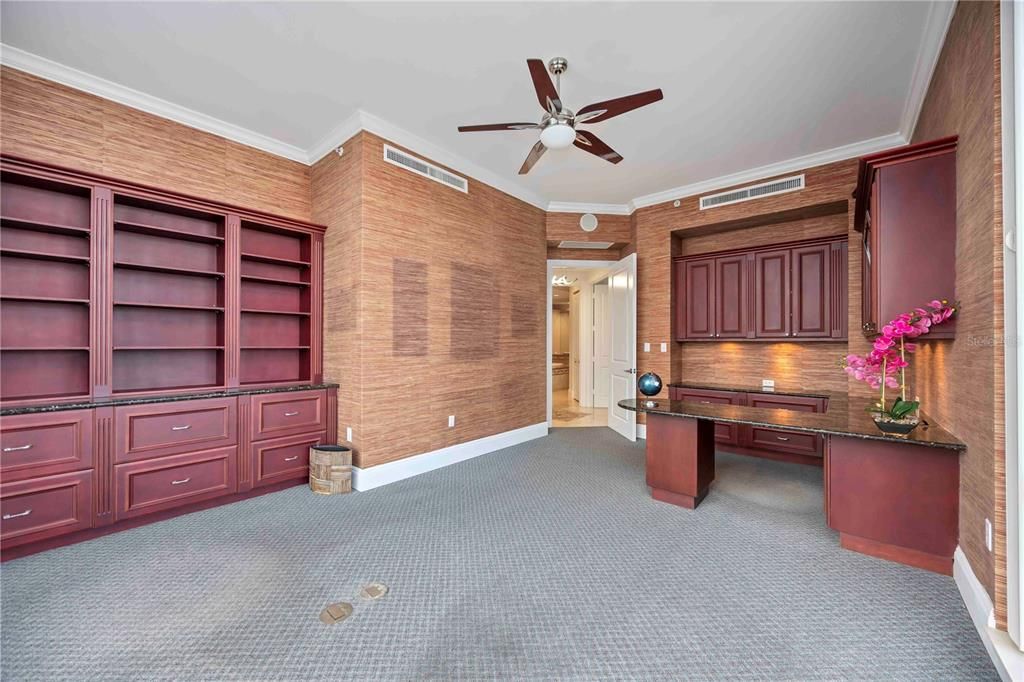 出租: $13,000 (3 贝兹, 3 浴室, 3268 平方英尺)