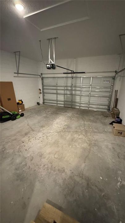 For Sale: $345,000 (3 beds, 2 baths, 1573 Square Feet)