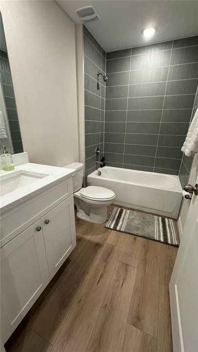 For Sale: $345,000 (3 beds, 2 baths, 1573 Square Feet)