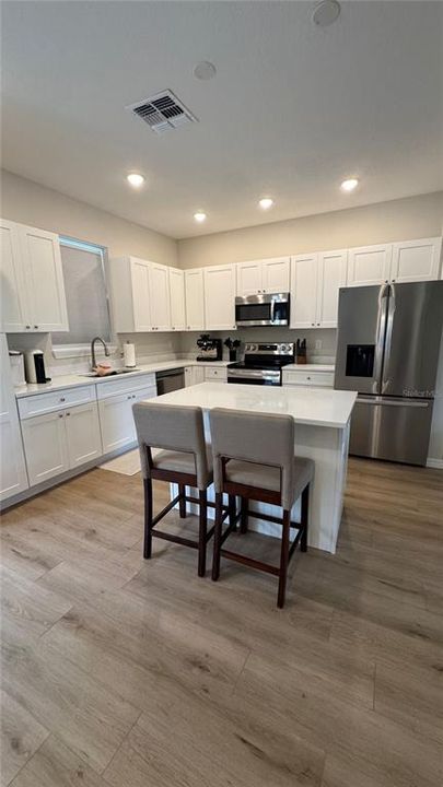 For Sale: $345,000 (3 beds, 2 baths, 1573 Square Feet)