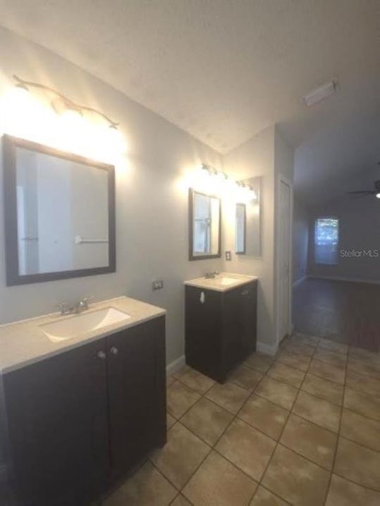 En Renta: $2,850 (4 camas, 2 baños, 2093 Pies cuadrados)