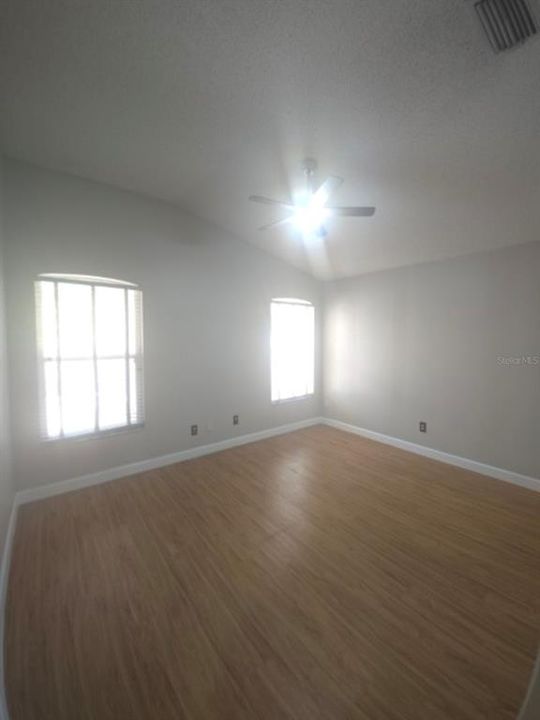 En Renta: $2,850 (4 camas, 2 baños, 2093 Pies cuadrados)