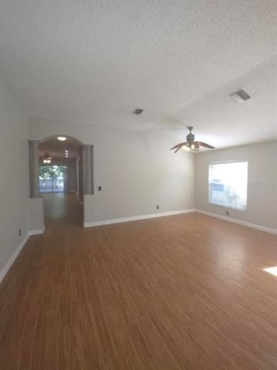 En Renta: $2,850 (4 camas, 2 baños, 2093 Pies cuadrados)