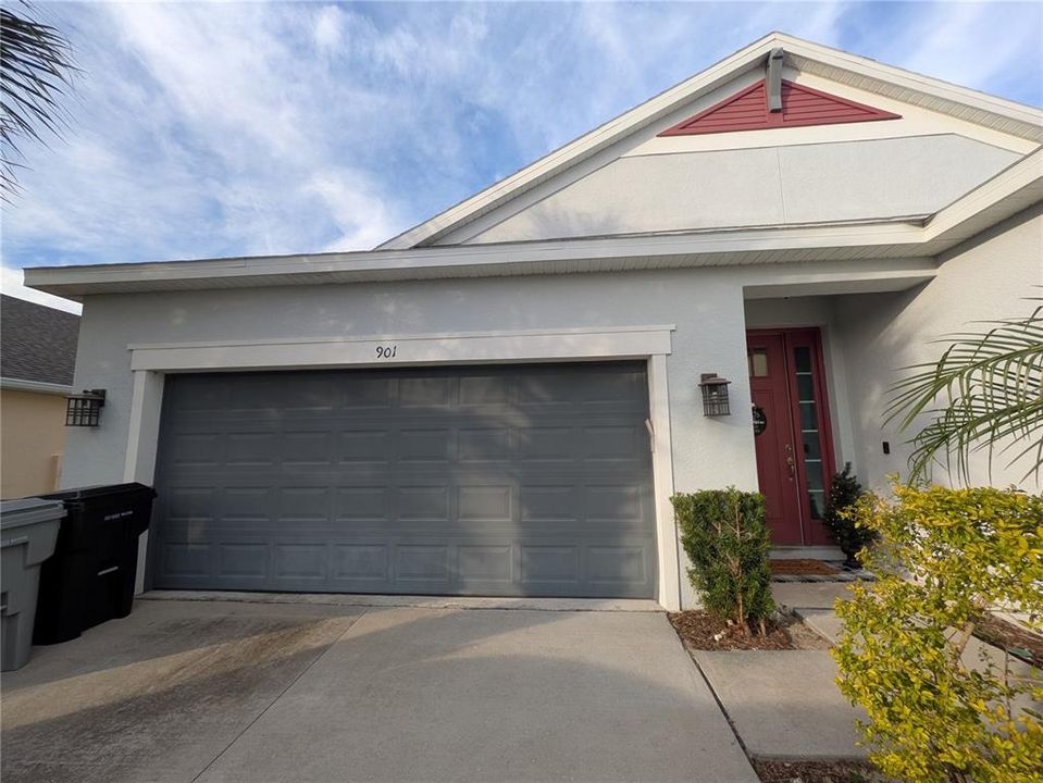 En Venta: $524,999 (4 camas, 3 baños, 2400 Pies cuadrados)