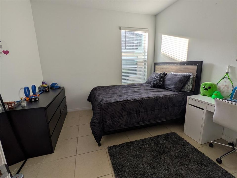 En Venta: $524,999 (4 camas, 3 baños, 2400 Pies cuadrados)