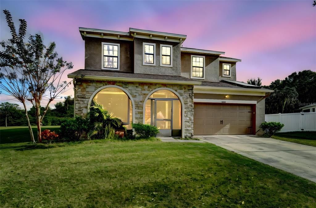 En Venta: $435,000 (4 camas, 3 baños, 2614 Pies cuadrados)