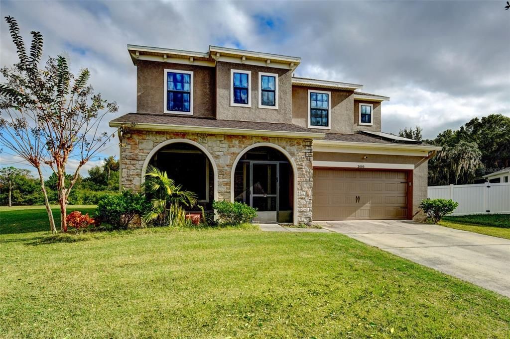 En Venta: $435,000 (4 camas, 3 baños, 2614 Pies cuadrados)