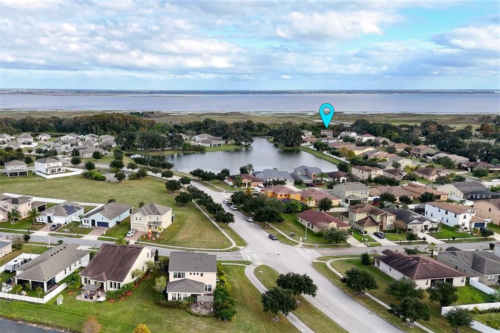 En Venta: $435,000 (4 camas, 3 baños, 2614 Pies cuadrados)