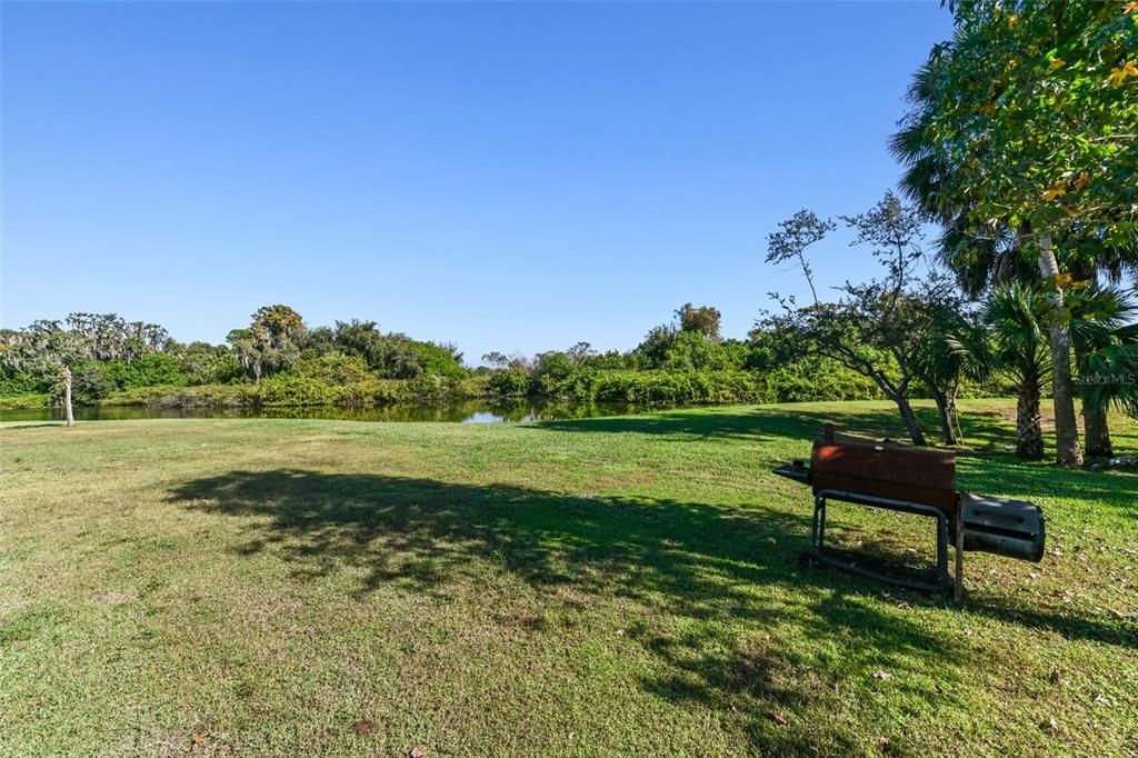 En Venta: $435,000 (4 camas, 3 baños, 2614 Pies cuadrados)