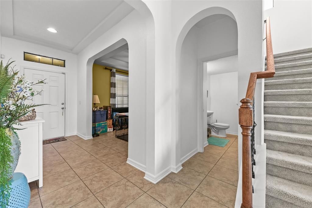 En Venta: $435,000 (4 camas, 3 baños, 2614 Pies cuadrados)