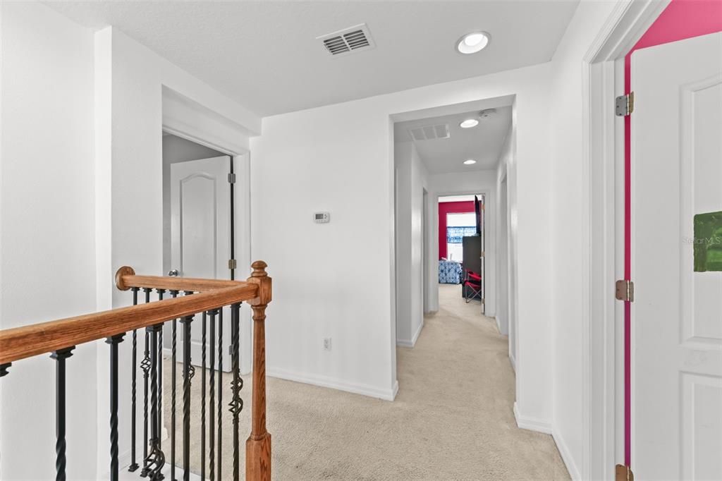 En Venta: $435,000 (4 camas, 3 baños, 2614 Pies cuadrados)